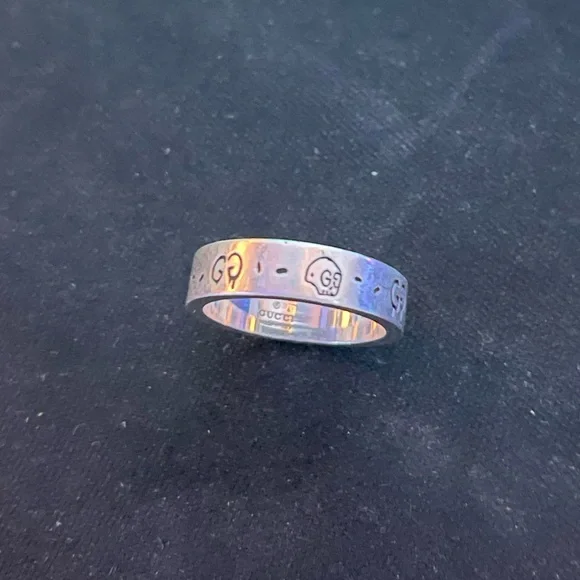 Poshmark shop gucci ring